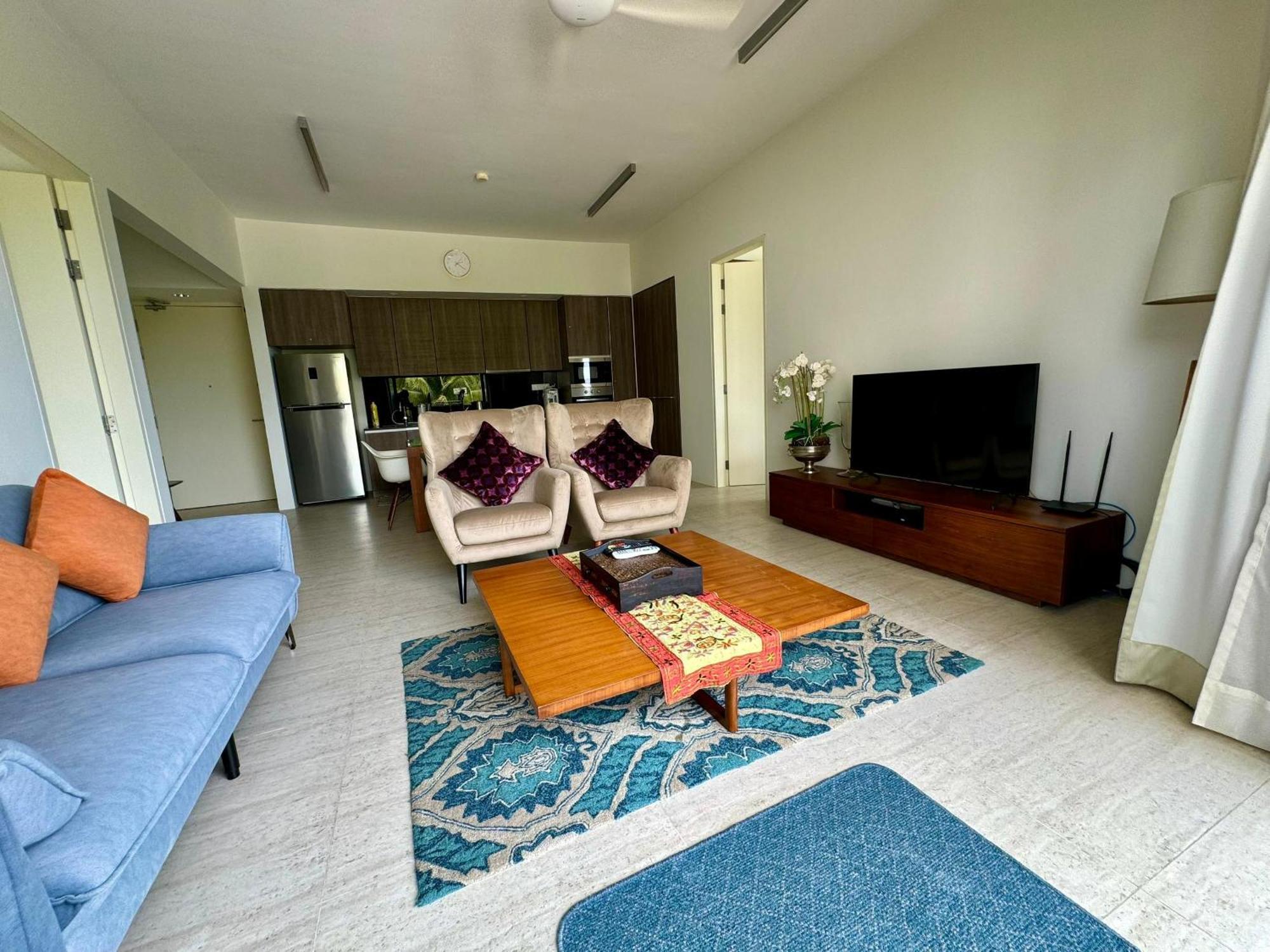 By The Sea- Pool And Sea View Apartment Batu Feringgi Luaran gambar